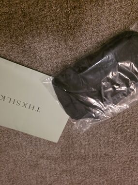 Thxsilk Black Women's BONNET